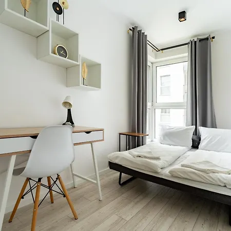 Marina Modern By Bookinghost Apartment